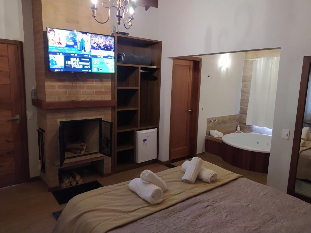 Lodge Alto Dos Pinheiros *