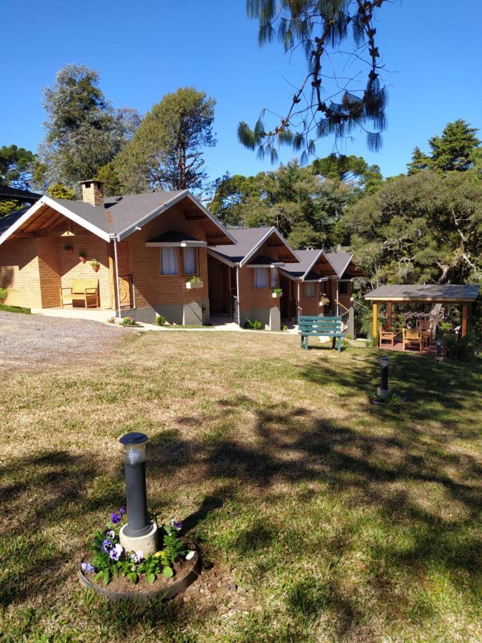 Alto Dos Pinheiros Lodge *